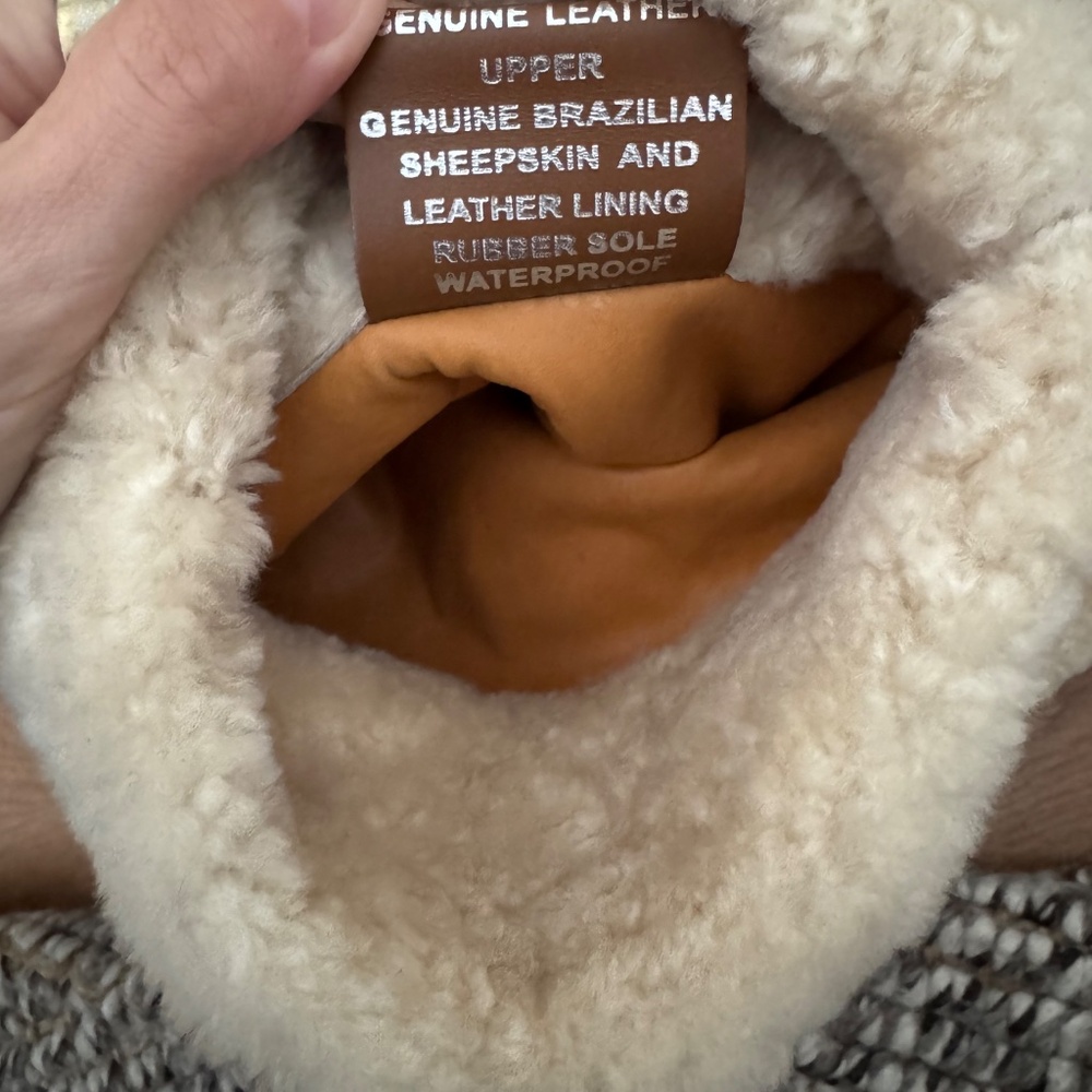 Hunter Winter Boots - W Size 7 - Picture 5 of 7